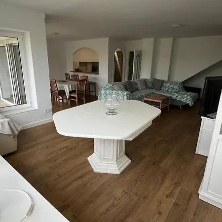 Bonito Duplex En Con Vistas Al Mar Cerca De La Playa Av-31 דירה
