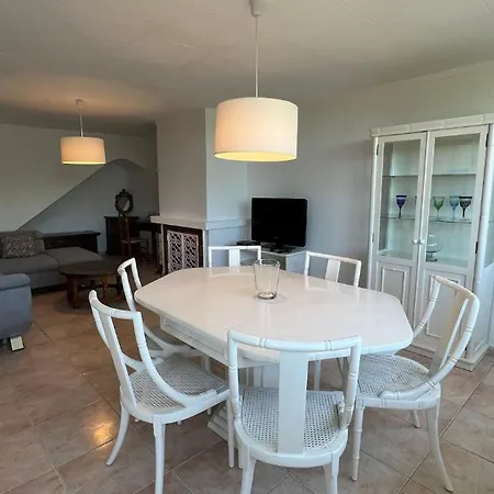 Bonito Duplex En Con Vistas Al Mar Cerca De La Playa Av-31 *